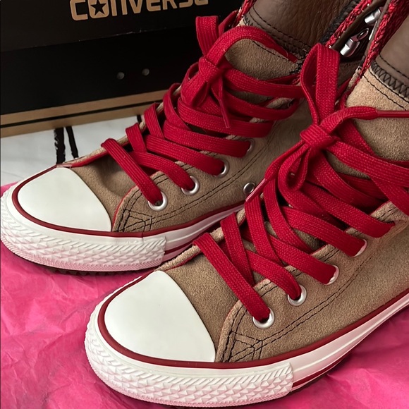 Converse High-Top Sneakers - Brown and Red
Women size 5 - Picture 6 of 8